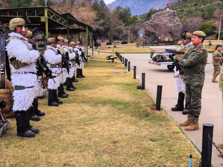 Viaje oficial del Jefe de Estado Mayor del Ejército (JEME), General de Ejército Amador Enseñat y Berea, a Chile