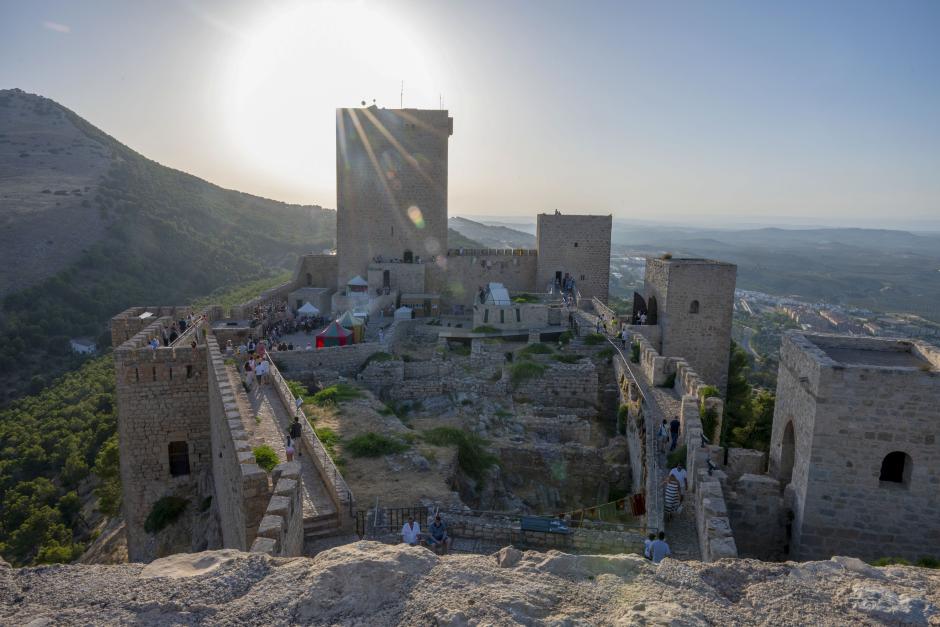 Miles de personas han viajado este fin de semana a la época medieval visitando el Castillo de Santa Catalina de Jaén