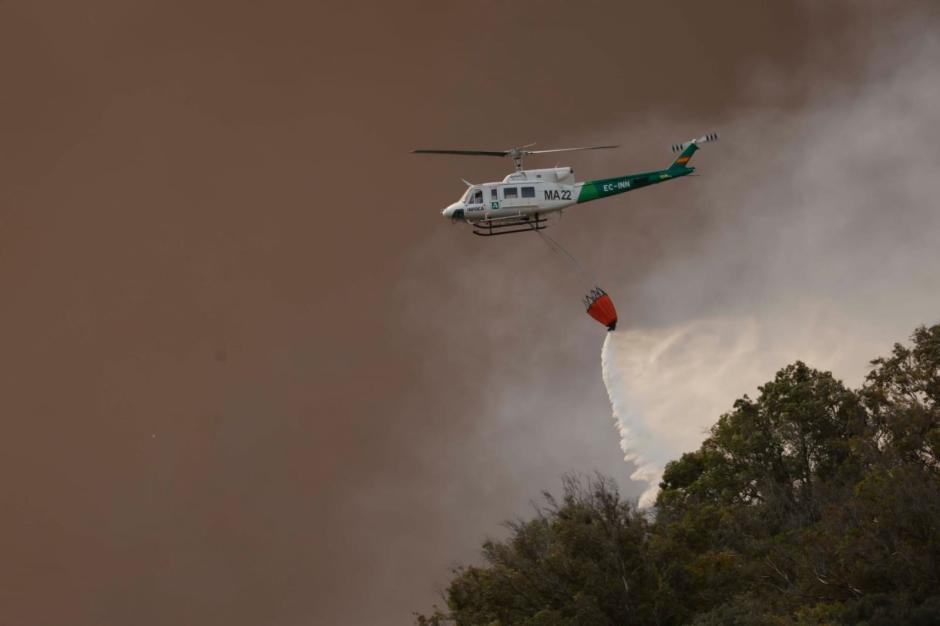 Medios aéreos trabajando en el incendio de Tarifa

NONO RICO / EUROPA PRESS
05/8/2025