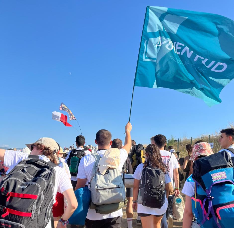 Jóvenes de la diócesis de Getafe yendo a Tor Vergata