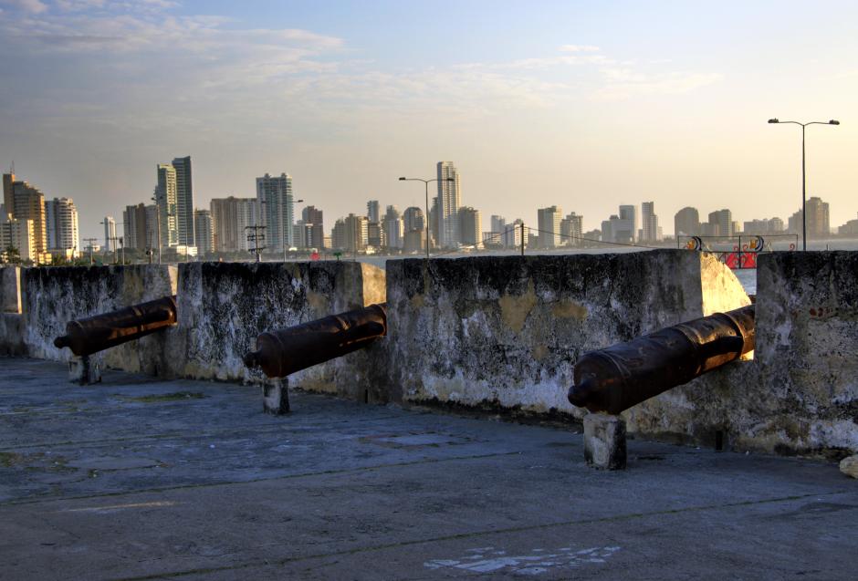 Las murallas de Cartagena forman parte de la zona turística