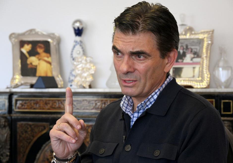 Bolivia's presidential candidate Rodrigo Paz speaks during an interview with AFP in La Paz on August 25, 2025. Bolivia's centre-right senator Rodrigo Paz and right-wing former president Jorge Quiroga will face off in an October 19 runoff election after ending two decades of leftist rule. (Photo by Aizar RALDES / AFP)