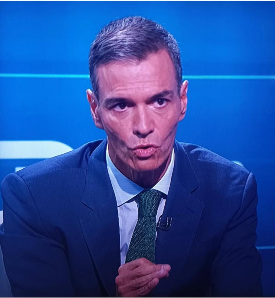 Pedro Sánchez durante la entrevista