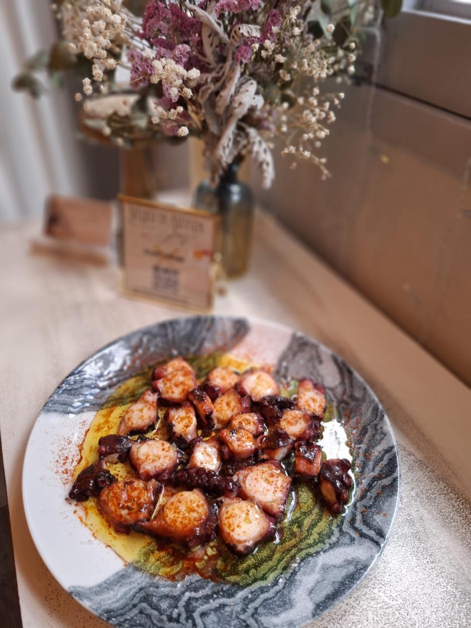 El pulpo a la gallega, un clásico del restaurante