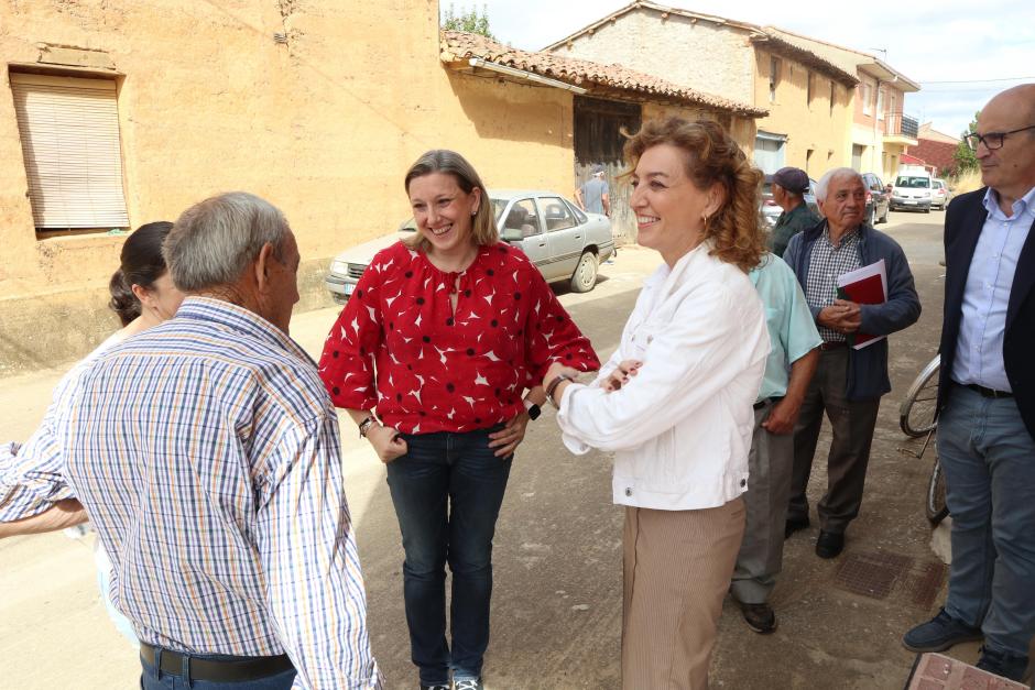 La vicepresidenta de la Junta, con alcaldes de municipios de Zamora afectados por el incendio de Molezuelas