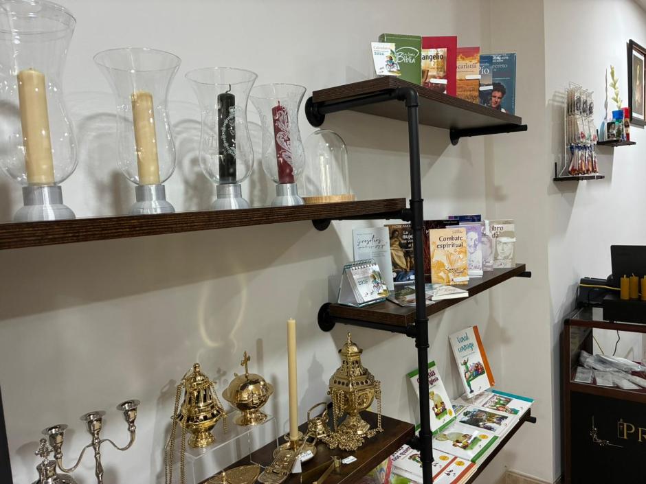 Priodecor, nuevo establecimiento cofrade en Cabra