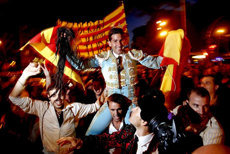El torero catalán Serafín Marín, salió a hombros tras una de las últimas corridas de la Monumental de Barcelona, en septiembre de 2010