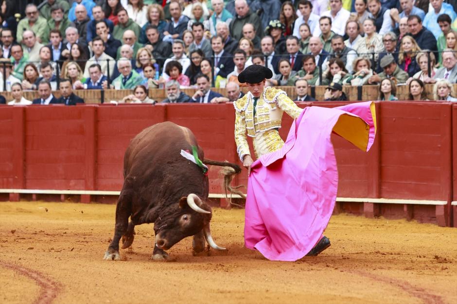 Javier Zulueta recibió la alternativa de Morante de la Puebla