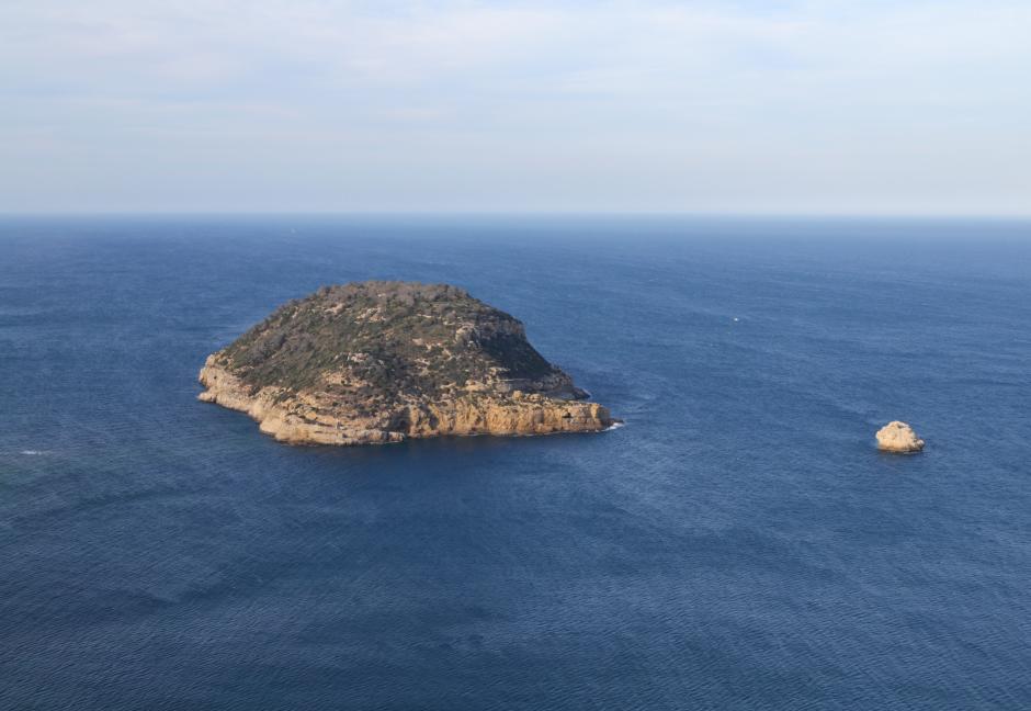La pequeña isla deshabitada del Portitxol, Alicante