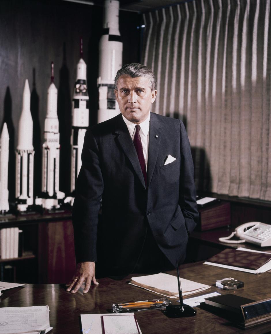 El Dr. von Braun fue nombrado director del Centro Espacial Marshall de la NASA el 1 de mayo de 1964