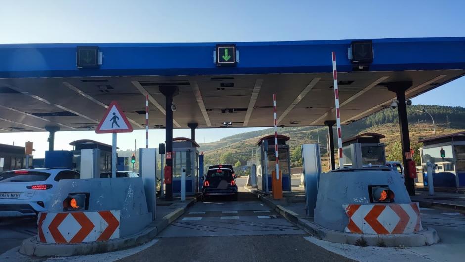 Peaje del Huerna, en la autopista AP-66
