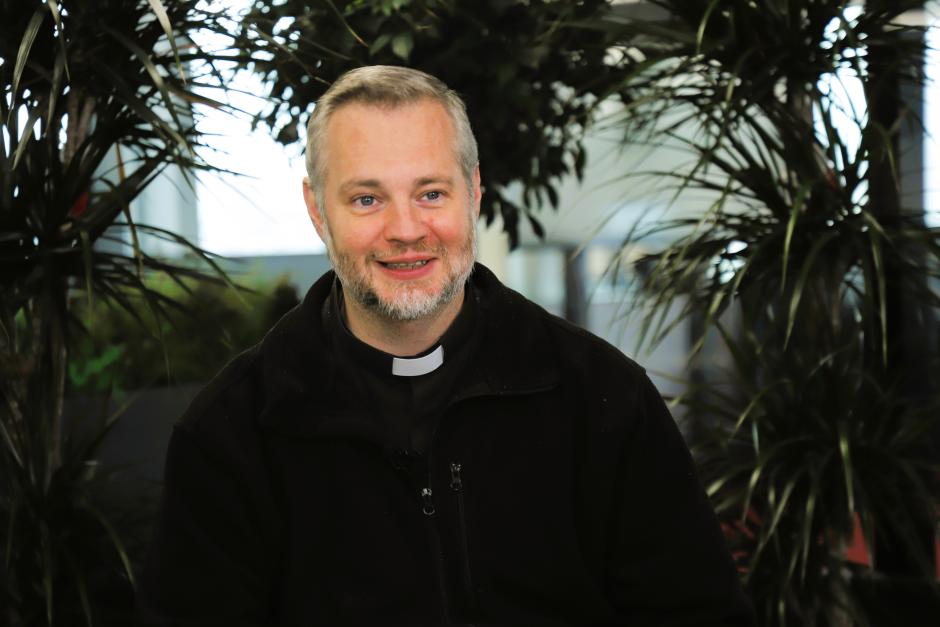 El autor del libro, durante la entrevista