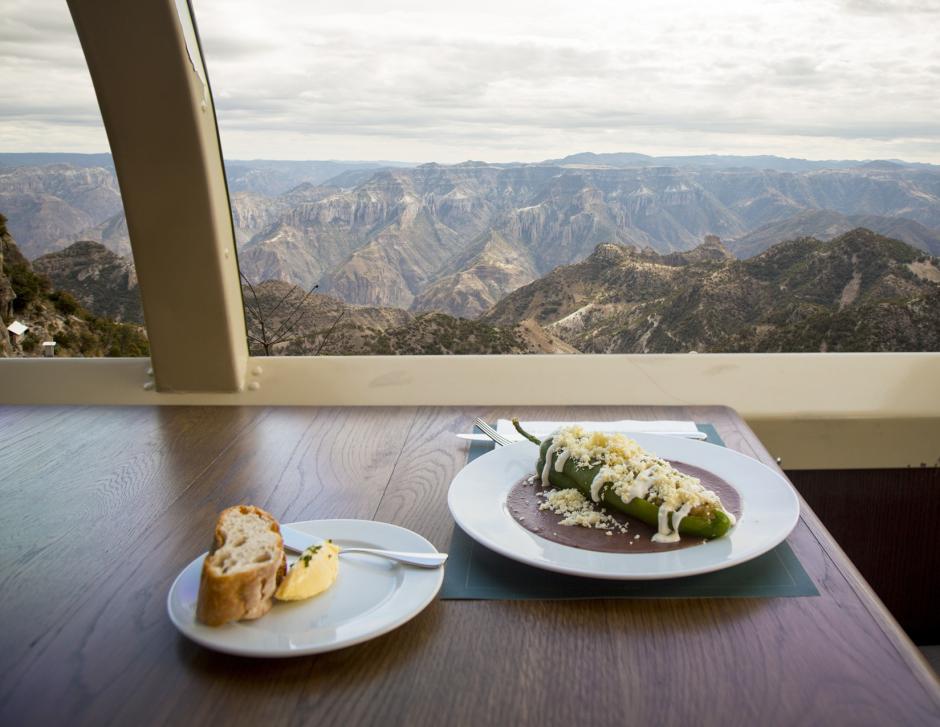 Gastronomía "picosa" a bordo del tren.