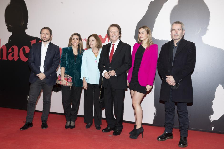 Raphael, Natalia Figueroa,Manuel Martos ,Alejandra,Martos y Jacobo Martos en 2022