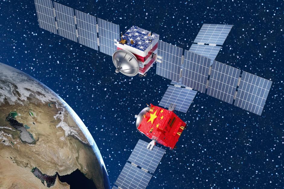 Satélites de EE.UU. y China en el espacio exterior