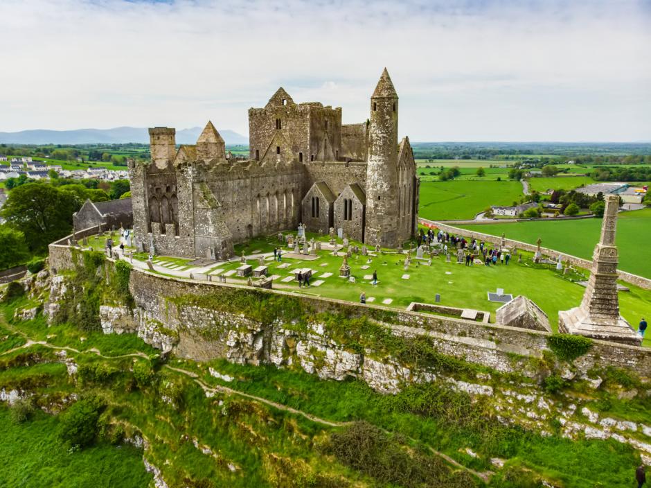 Catedral del siglo XIII en las ruinas de la Roca de Cashel