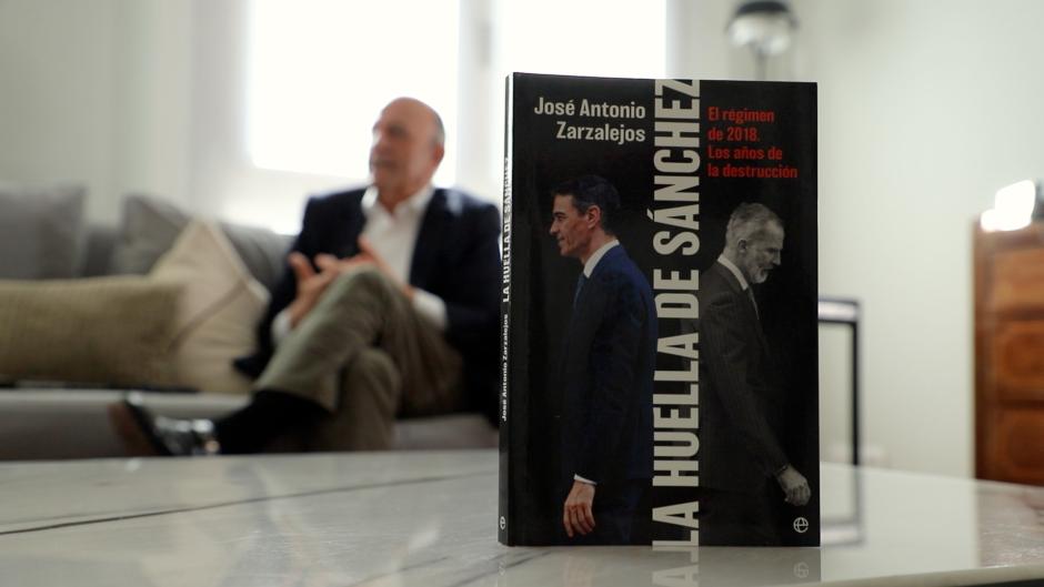 José Antonio Zarzalejos, autor de La huella de Sánchez, durante su entrevista con El Debate