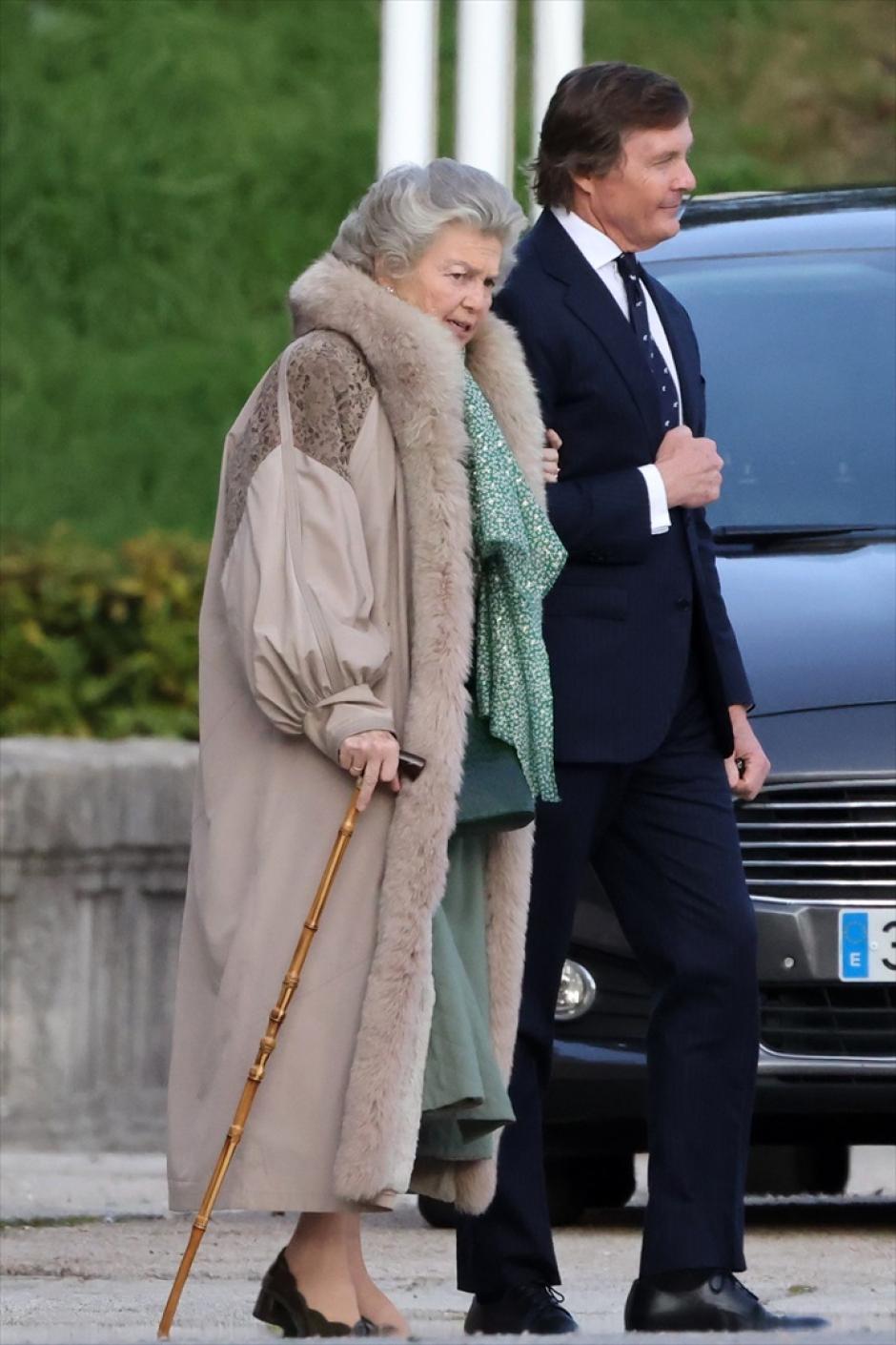 Pedro de Borbón-Dos Siclias con su madre, Ana de Orleans
