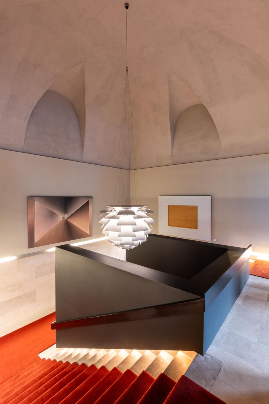 Interior de diseño en el Parador de Alcalá de Henares.