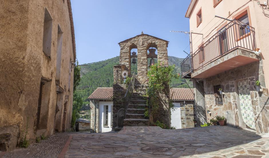 Campanario de Casares de Las Hurdes.