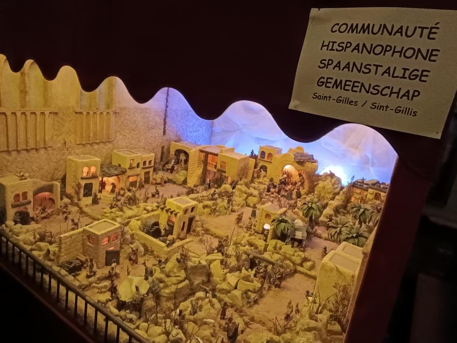 Belén creado por una de las comunidades hispana en Bélgica expuesto en la Catedral de Bruselas