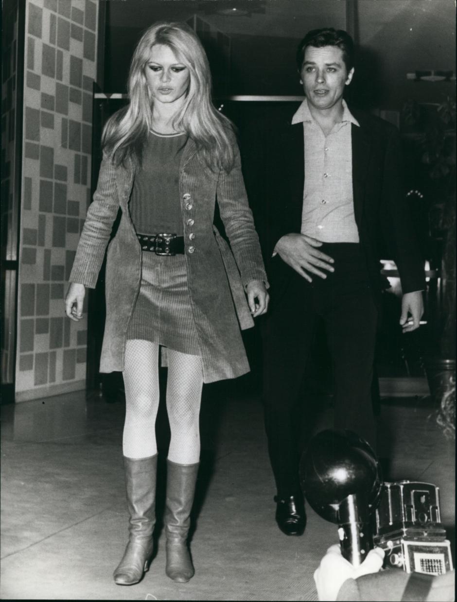 Brigitte Bardot  con Alain Delon