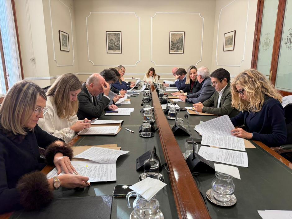 Imagen de archivo de una Junta de Gobierno Local del Ayuntamiento de Valencia, con María José Catalá al frente