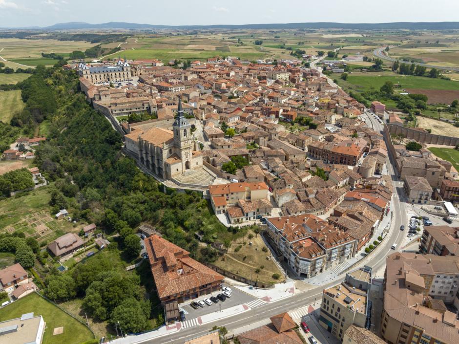 Vista aérea panorámica de la localidad de Lerma