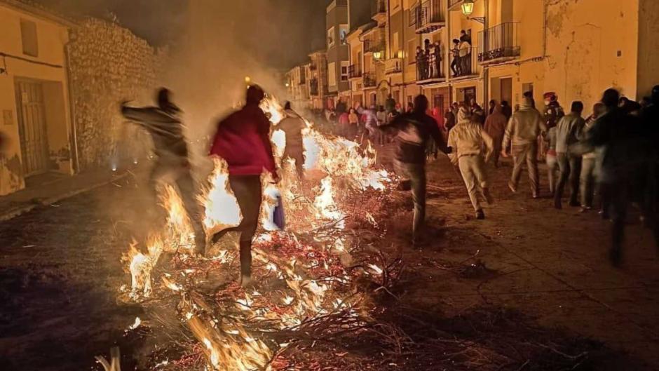 Imagen de la celebración de la fiesta de San Antonio Abad de Vilanova d'Alcolea, Castellón