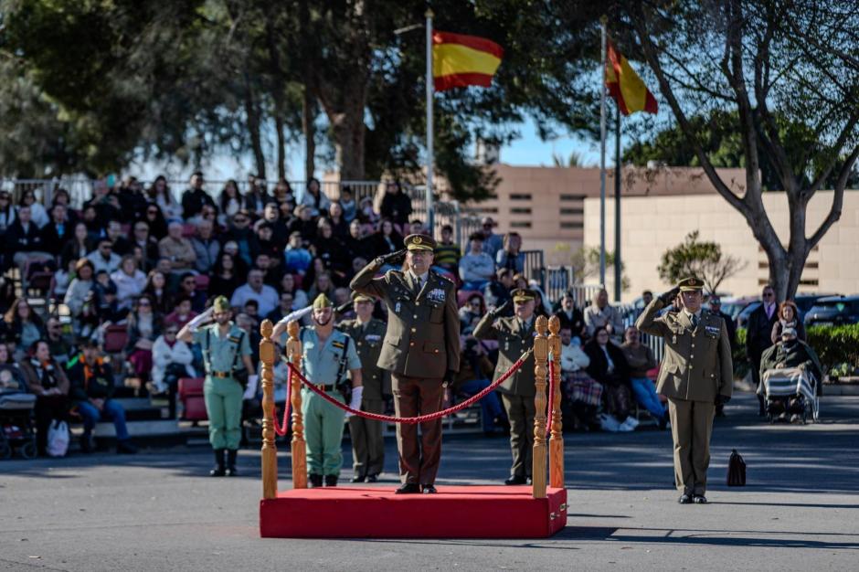 La Legión conmemora el Combate de Edchera y el Día del Veterano de La Legión en un acto presidido por el Jefe de Estado Mayor del Ejército de Tierra
, general de ejército Amador Enseñat y
Berea