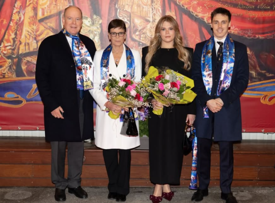 Alberto de Mónaco y su hermana Estefanía con dos de sus hijos