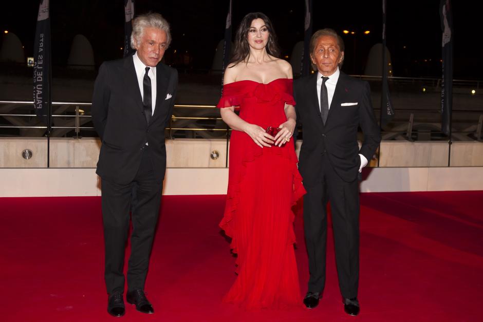 Valentino con Mónica Bellucci