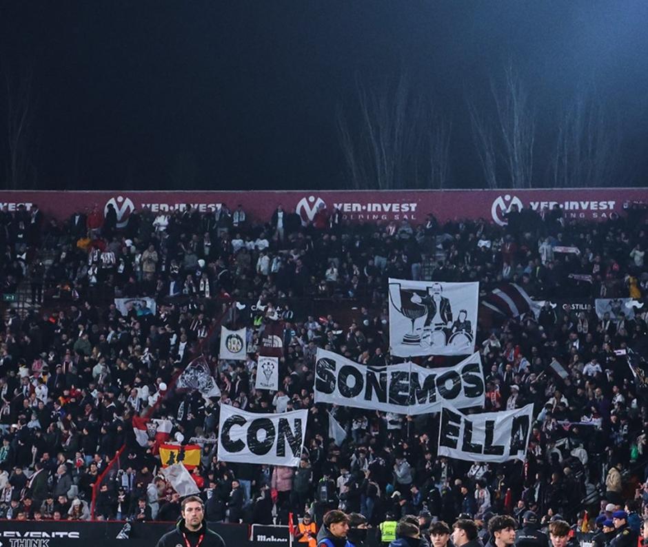 Pancarta del Carlos Belmonte en el partido de Copa frente al Real Madrid