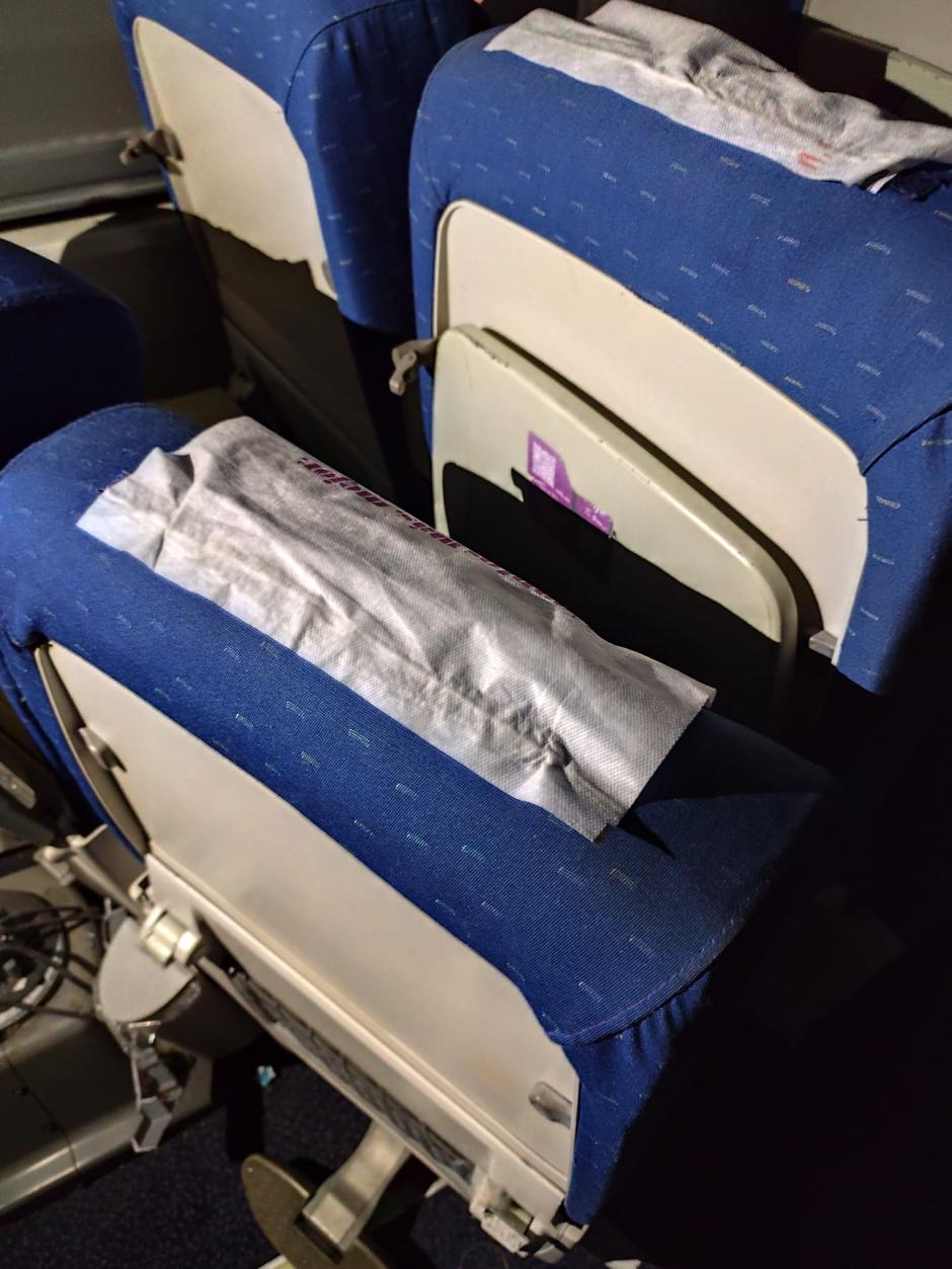 Algunos de los asientos de su vagón fueron arrancados de cuajo por el impacto