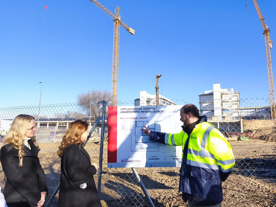 Fátima Matute visita las obras de ampliación del hospital Infanta Leonor