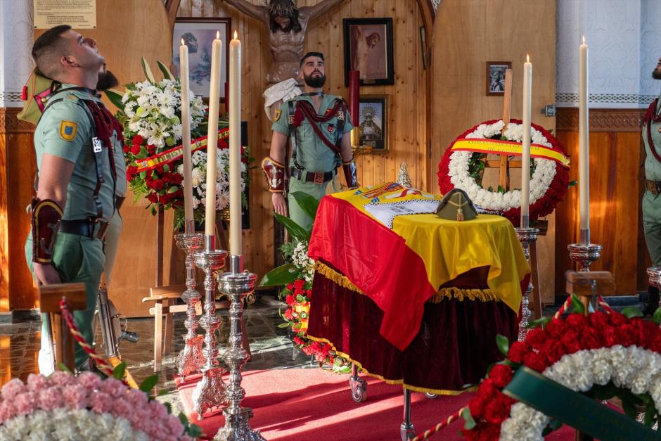 Capilla ardiente del capitán de la Legión ceutí Álvaro García Jiménez
