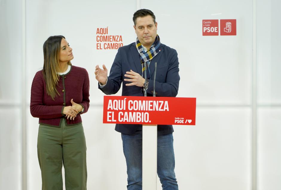 La vicesecretaria general del PSOECyL, Nuria Rubio, y el secretario de Organización del PSOECyL, Daniel de la Rosa, presentan la precampaña electoral del PSOE de Castilla y León