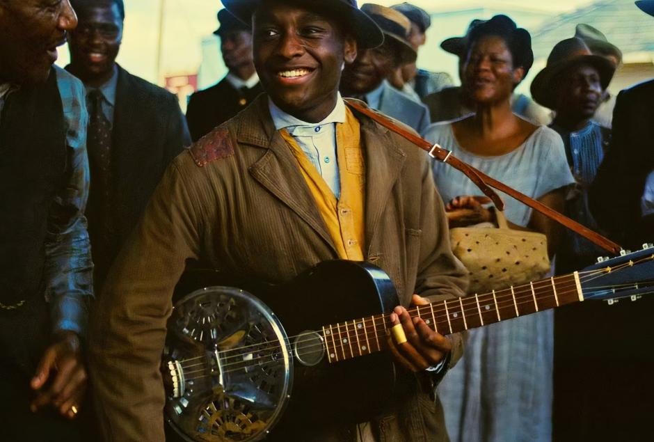 Miles Caton interpreta al joven músico de blues e hijo del predicador, Sammie Moore