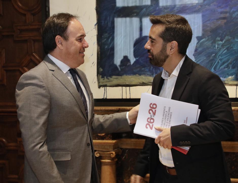 Imagen tomada este martes previa a la reunión entre Juanfran Pérez Llorca y José Muñoz