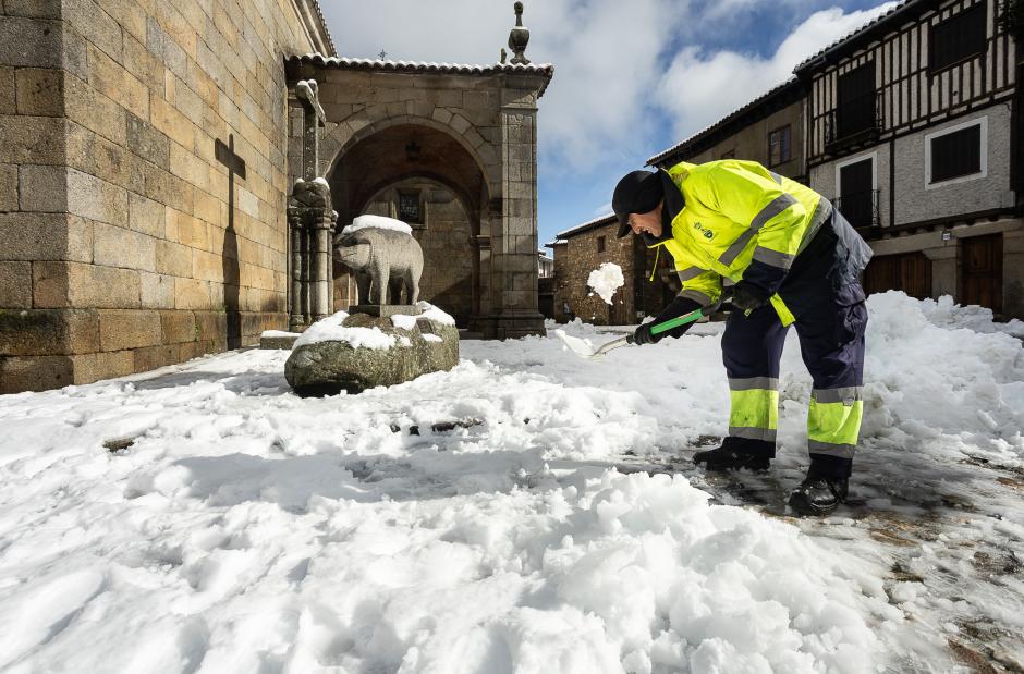 Las imágenes de la fuerte nevada que ha caído este miércoles en Castilla y León
