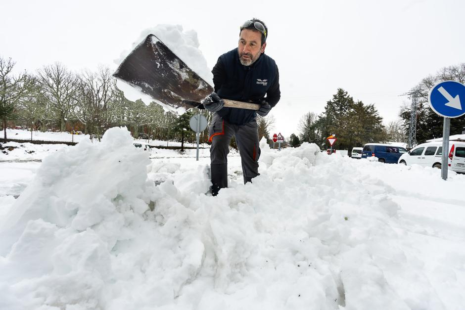 Las imágenes de la fuerte nevada que ha caído este miércoles en Castilla y León