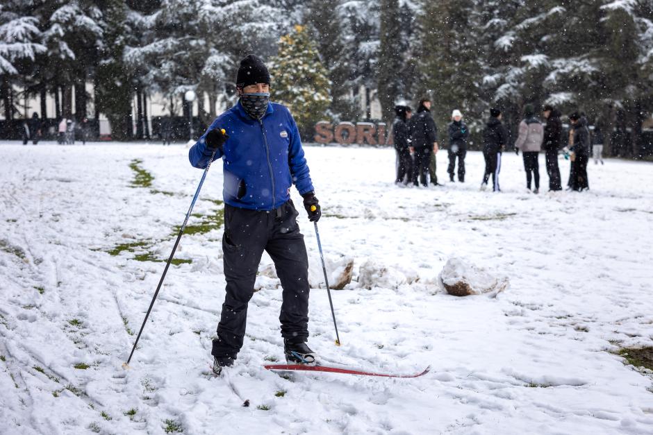 Las imágenes de la fuerte nevada que ha caído este miércoles en Castilla y León