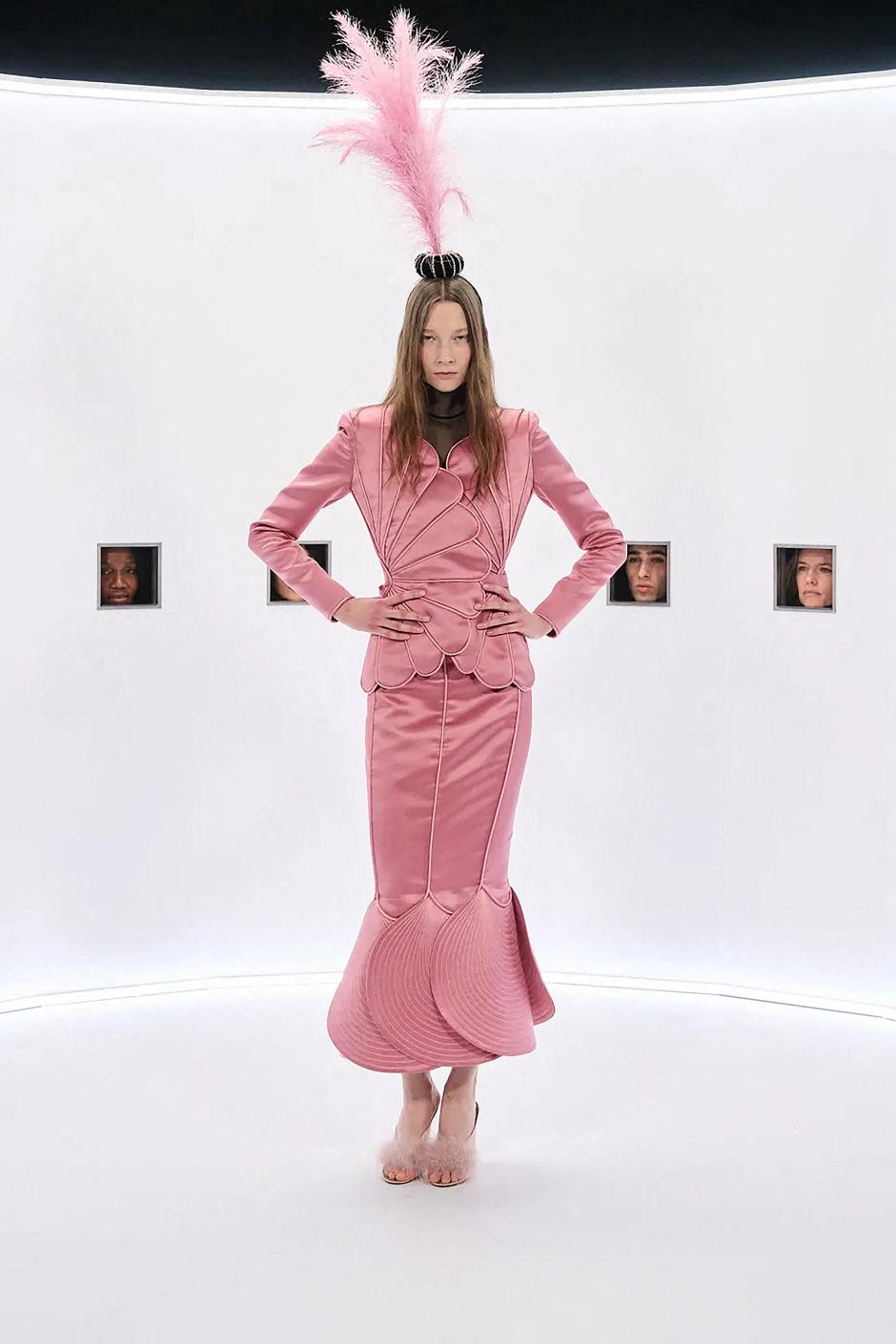 A model presents a creation by Alessandro Michele for Valentino during the Haute Couture Week Spring/Summer 2026 in Paris, France, on Jan. 28, 2026. (MeetEurope/Handout via Xinhua/ABACAPRESS.COM