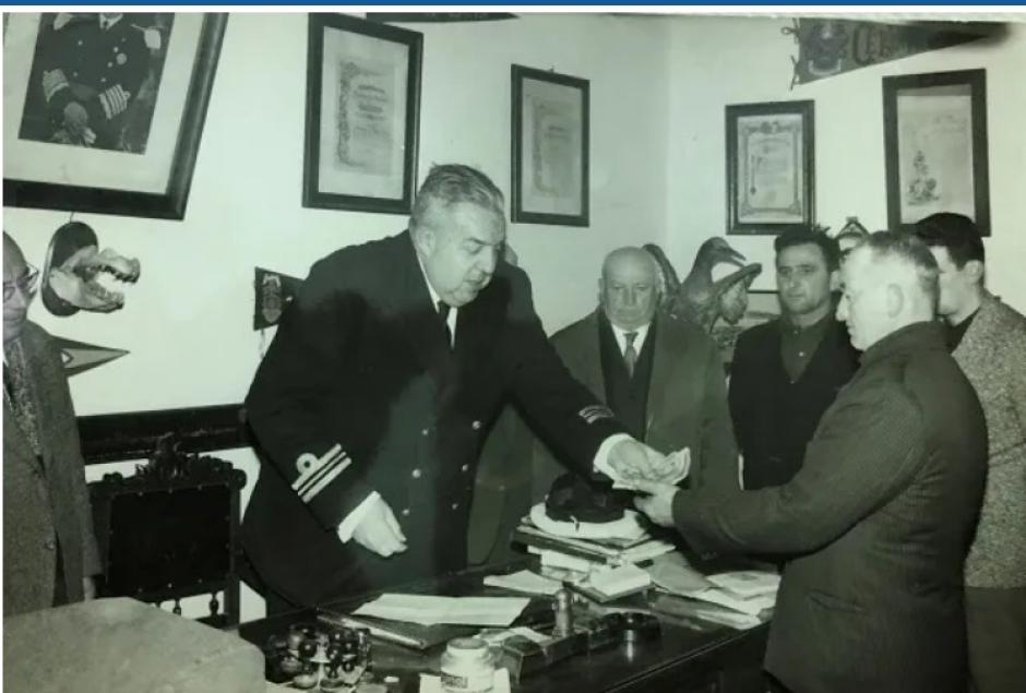 Cebreiro "Tonelada" en un acto con marineros de Viveiro