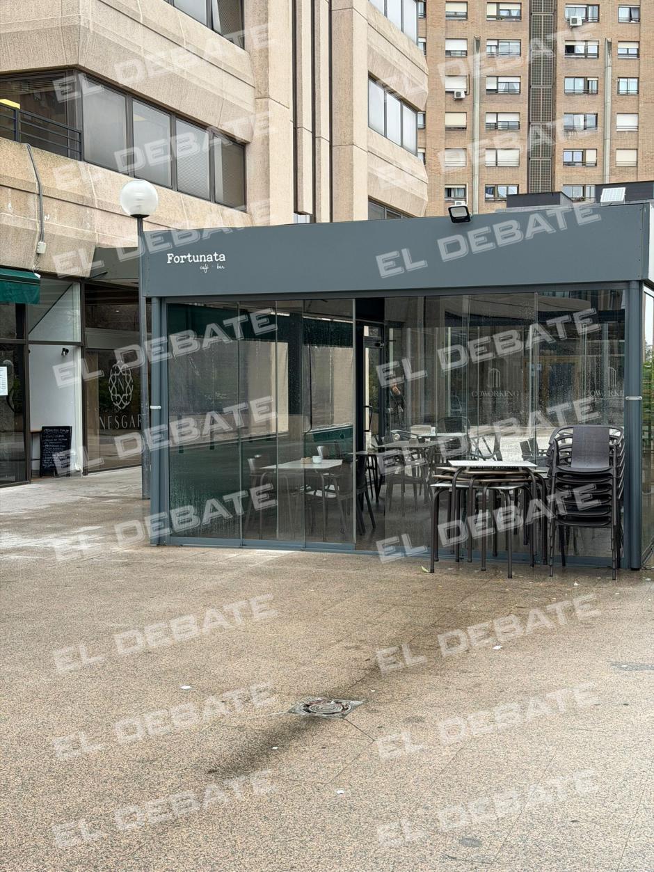 Esta es la cafetería donde Juan Manuel Serrano citó a la fontanera del PSOE