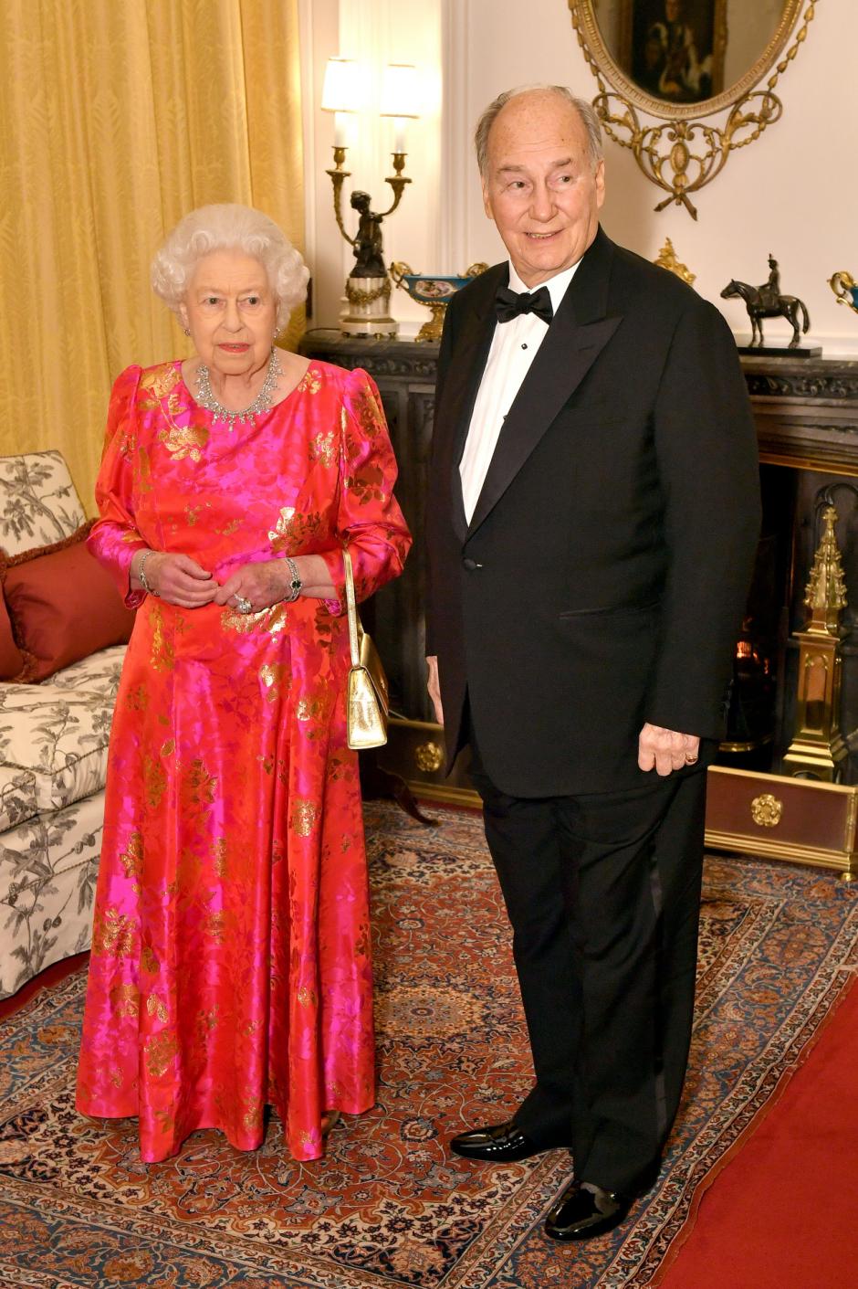 La Reina Isabel II con Aga Khanat en Windsor