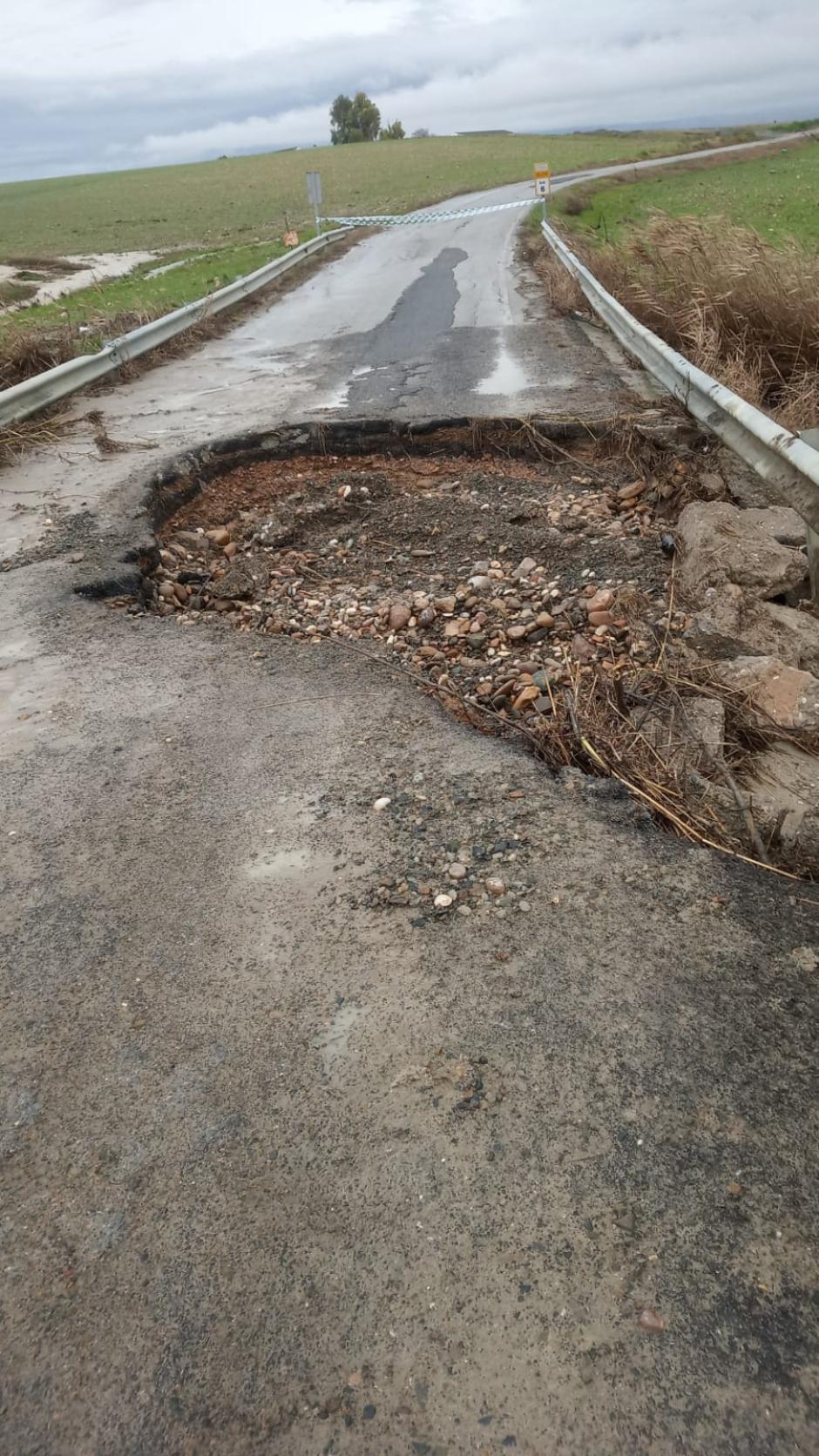 Estado que presentaba ayer la carretera CO-3105