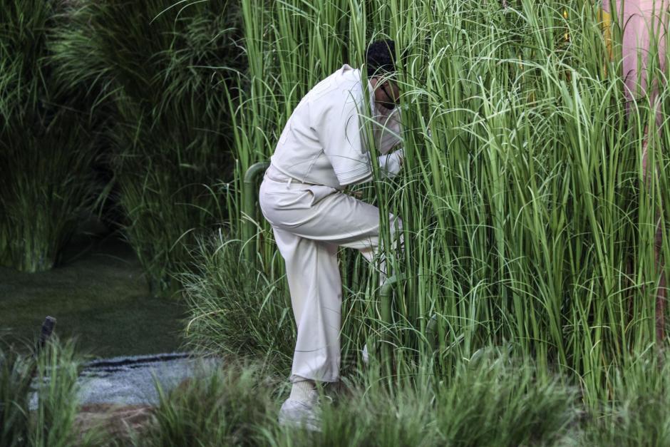 Bad Bunny durante su actuación en la Superbowl