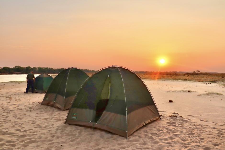 Acampada en las orillas del río