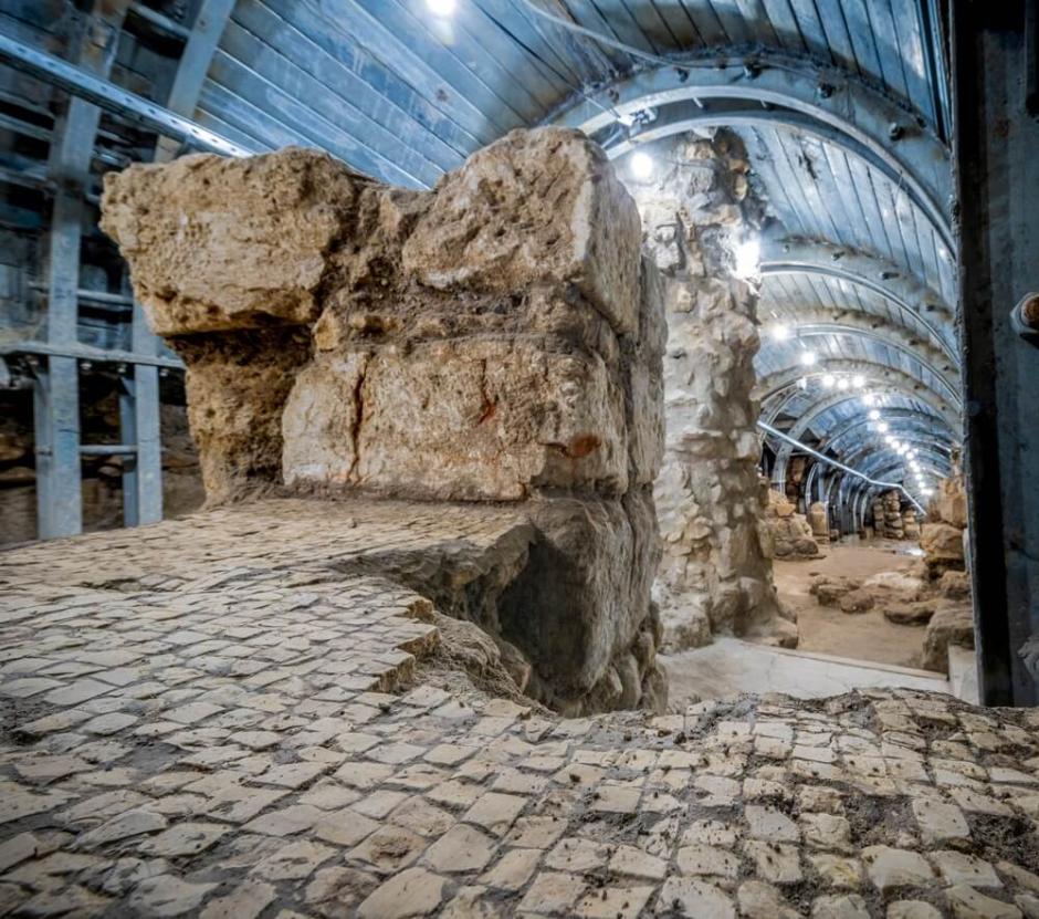 El Camino de los Peregrinos recorre unos 600 metros bajo tierra